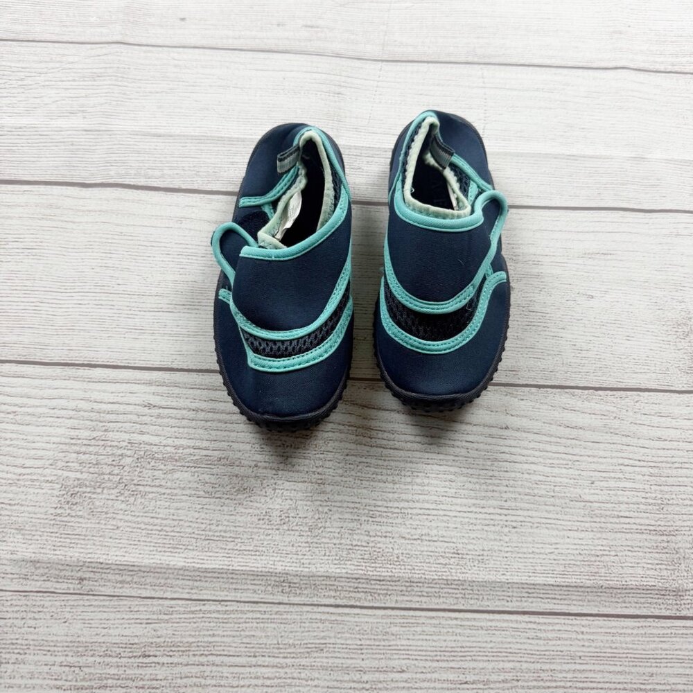 Children’s Place Kids Water Shoes Slip On Swim Beach Shoes 9-10